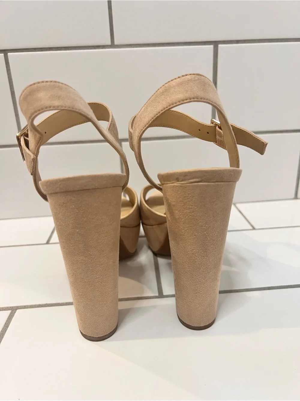 Jessica Simpson Priella Nude Microsuede Platform Block Heels Size 7.5